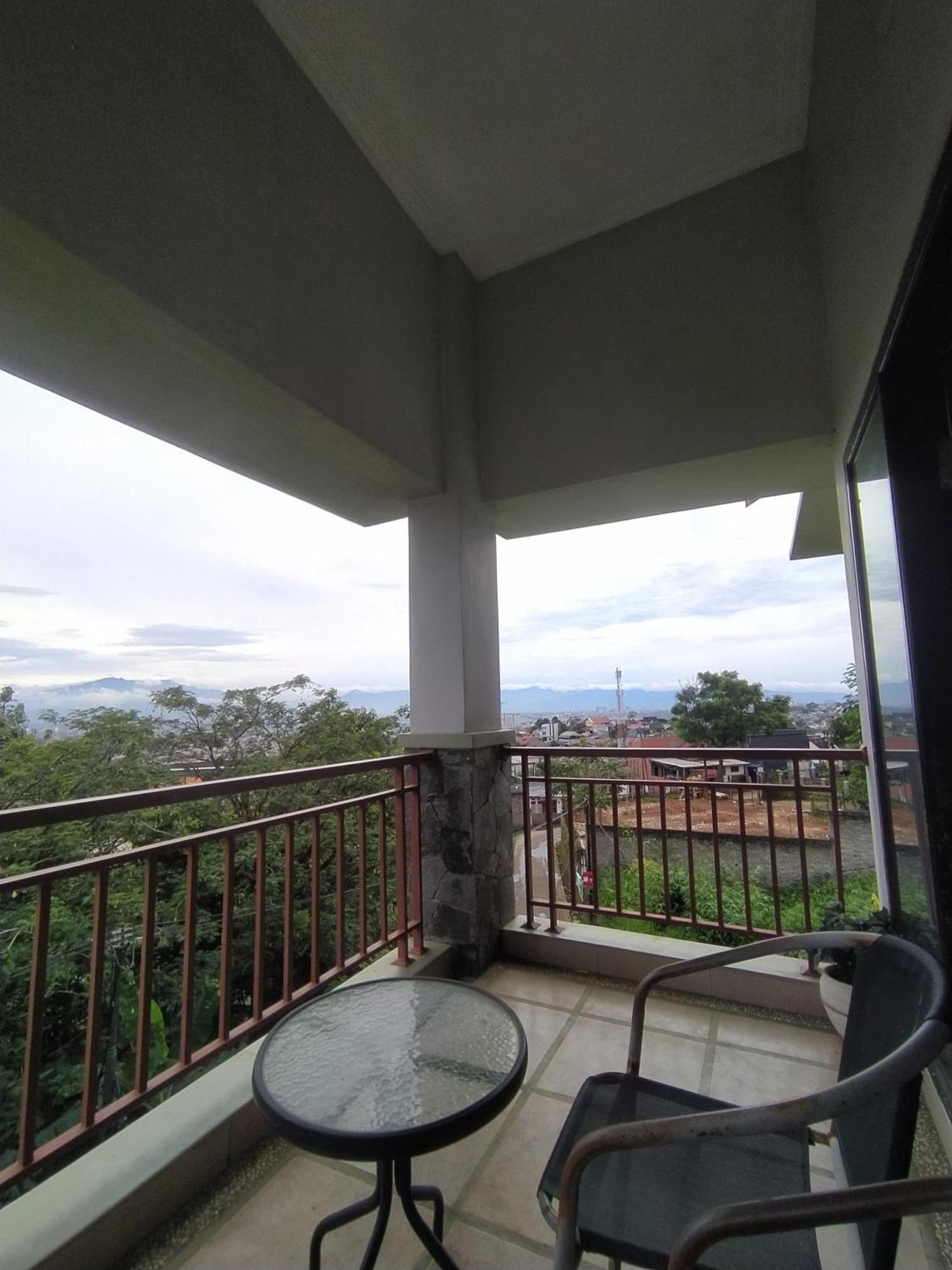 Villa Padasuka Raisa By Grorental Bandung Exteriör bild