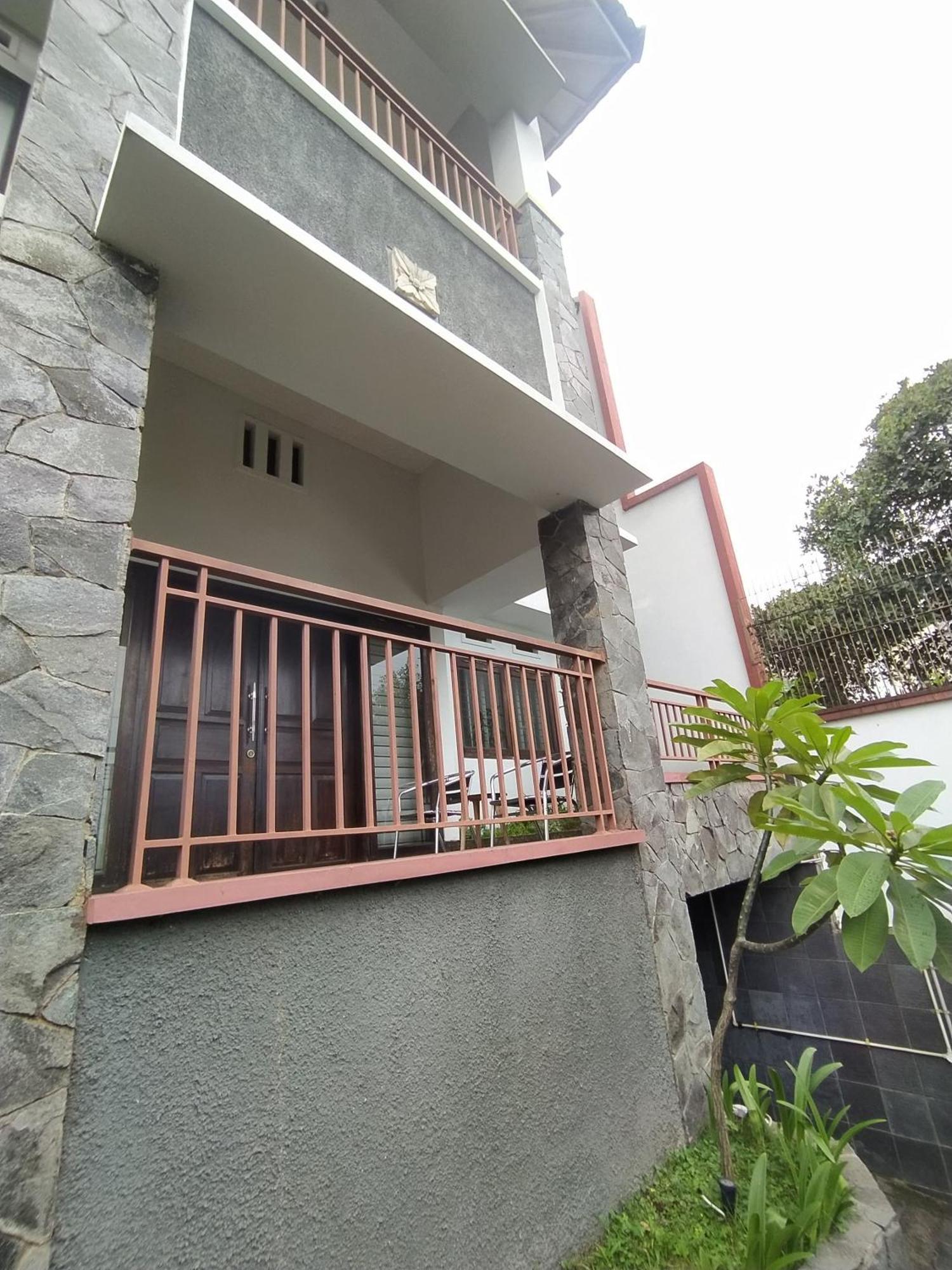 Villa Padasuka Raisa By Grorental Bandung Exteriör bild
